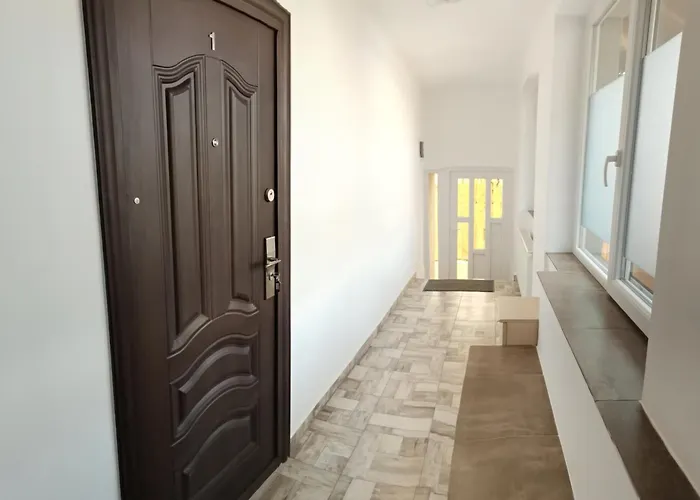 Carla\'S Place Ap1